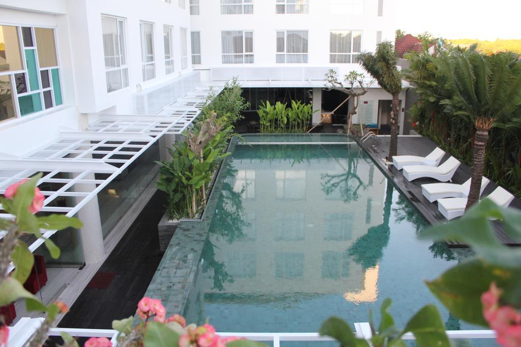 Harvestland Hotel Bali クタ エクステリア 写真